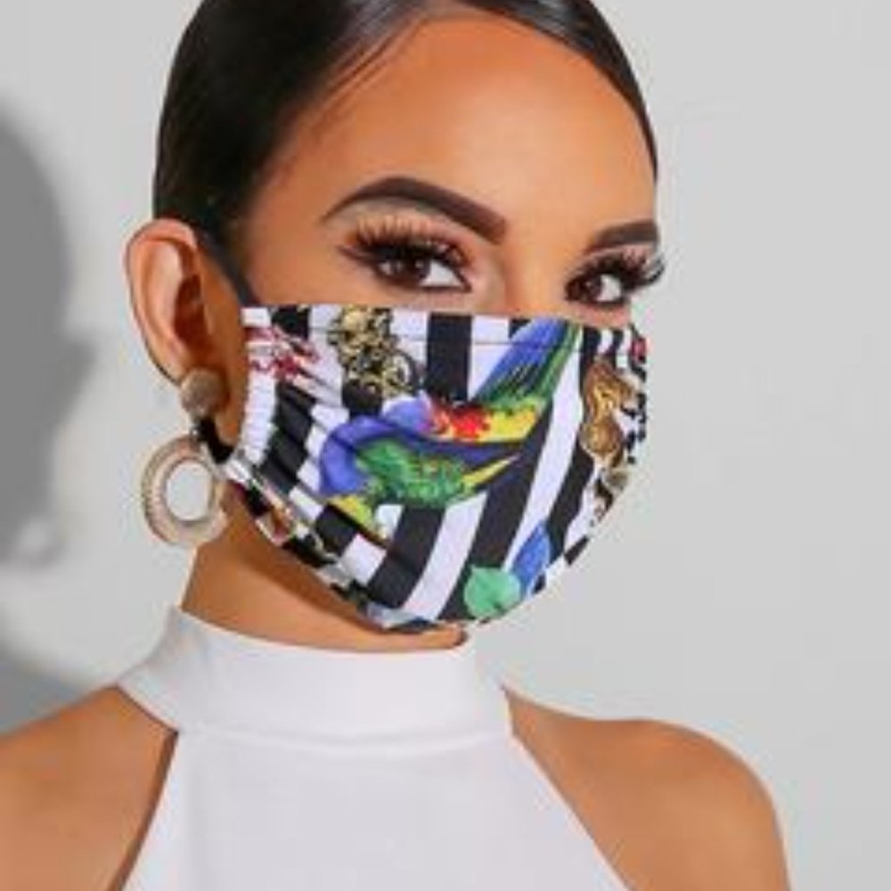 In the Jungle Animal Print Face Mack Black - Picture 4 of 5